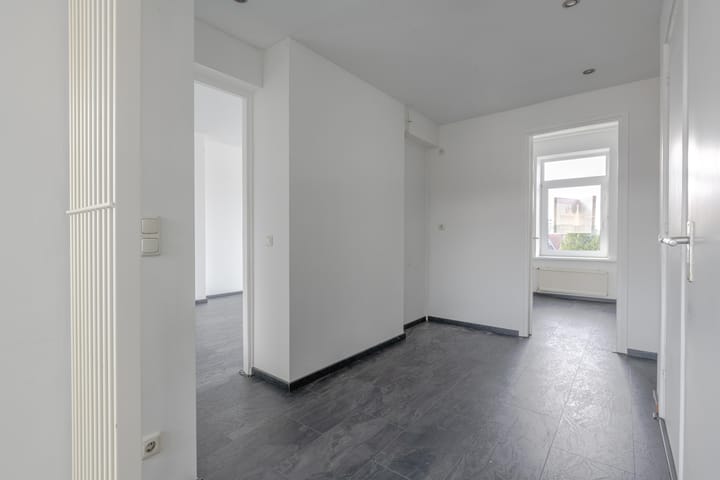 Photo 15 of Aalscholverstraat 20-C