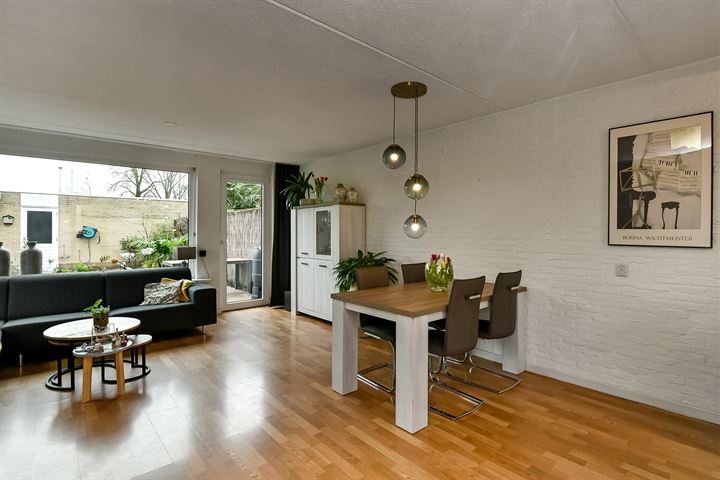 Bekijk foto 9 van Woudrichemstraat 84