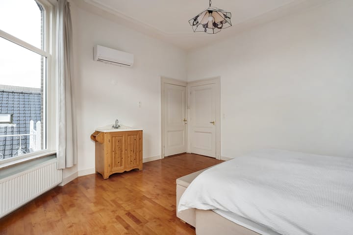 Foto 37 van Julianastraat 40