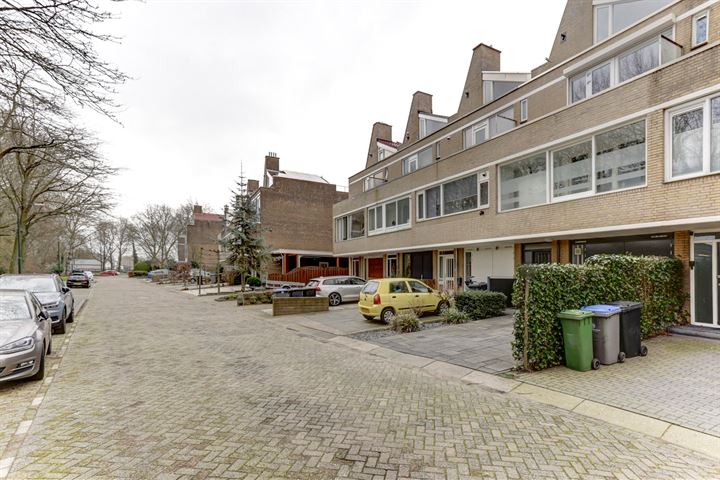 View photo 47 of Apollostraat 25