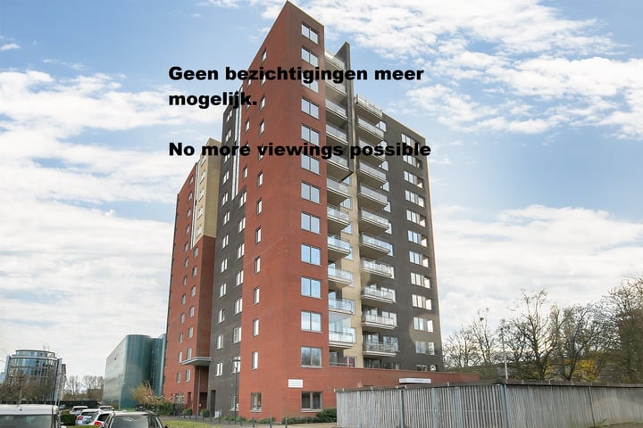 Bekijk foto 1 van Van Embdenstraat 6