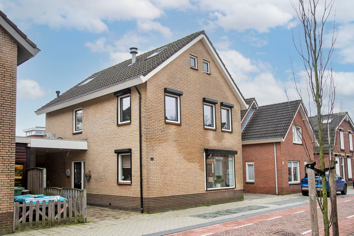 Bekijk foto 32 van Schoolstraat 13