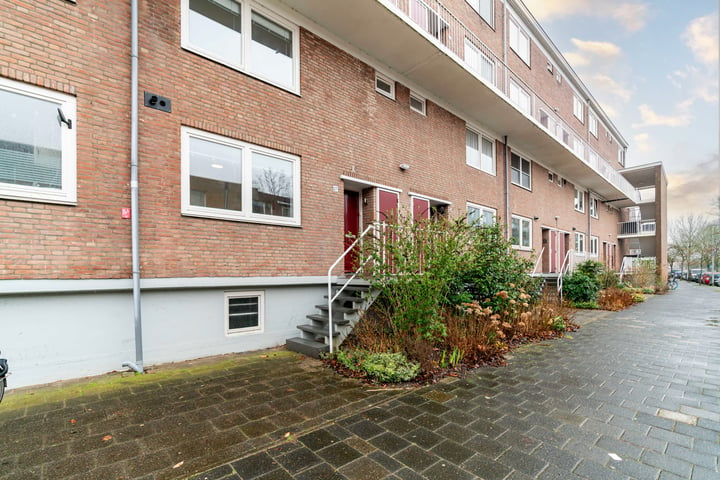 View photo 6 of Van der Lelijstraat 27