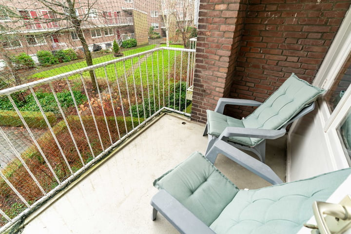 View photo 27 of Van der Lelijstraat 27