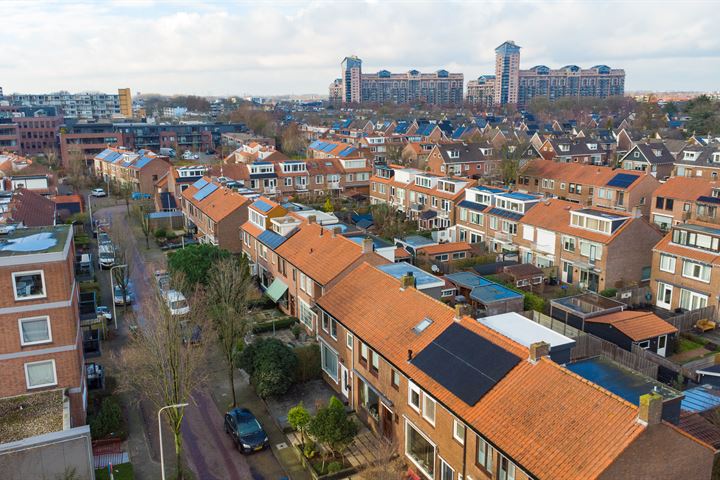 Bekijk foto 32 van Stoop van Zwijndrechtstraat 7