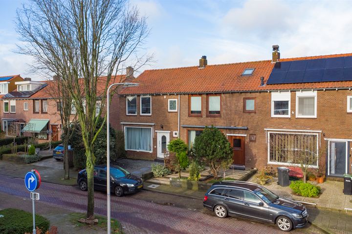 Bekijk foto 35 van Stoop van Zwijndrechtstraat 7