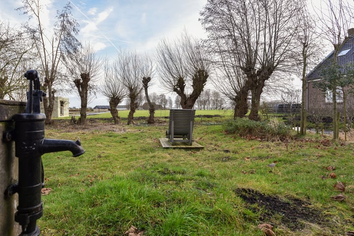 Bekijk foto 3 van de Hoef Oostzijde 25