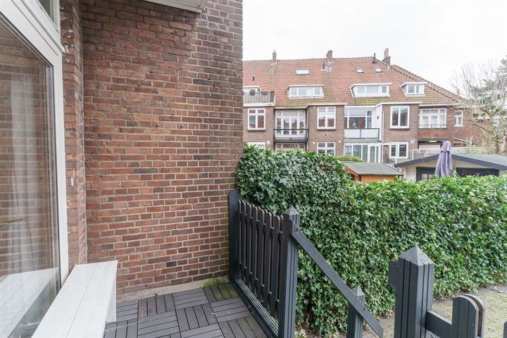 Bekijk foto 14 van Van Staverenstraat 10-B