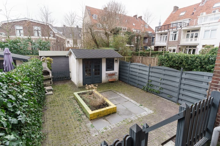 Bekijk foto 19 van Van Staverenstraat 10-B