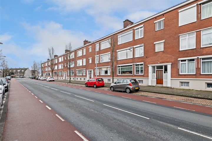 Bekijk foto 3 van Linnaeusstraat 127