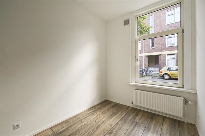 Bekijk foto 17 van van Heurnstraat 13