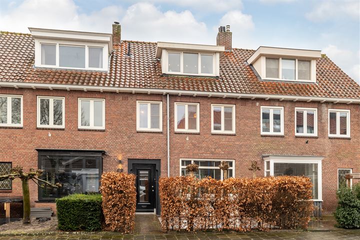 Bekijk foto 40 van Piet Avontuurstraat 68