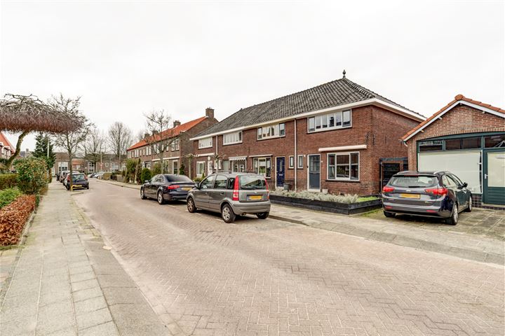 Bekijk foto 28 van Zeevaartstraat 20