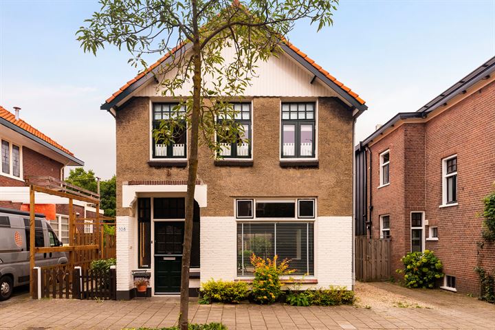 Bekijk foto 17 van De Ruyterstraat 108