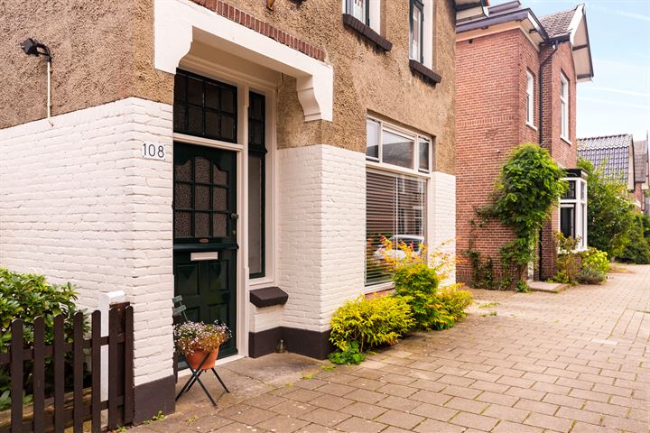 Bekijk foto 18 van De Ruyterstraat 108