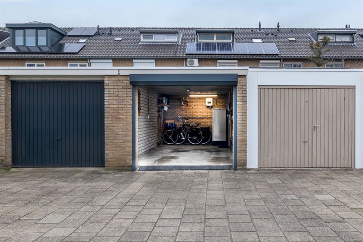 Bekijk foto 33 van van Kinsbergenstraat 6