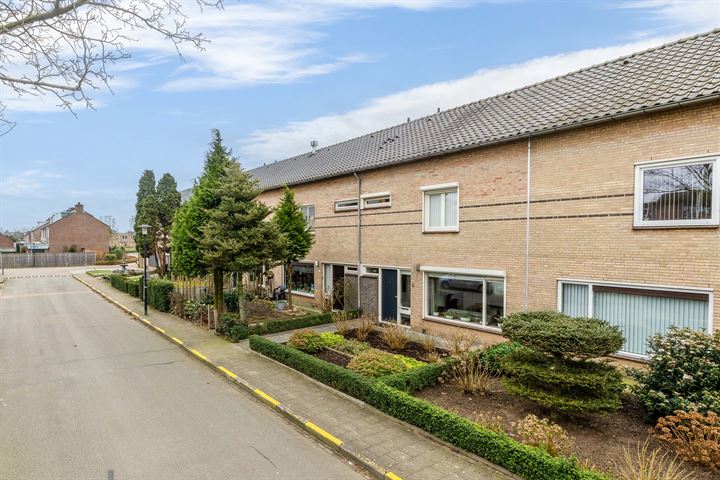 Bekijk foto 42 van van Kinsbergenstraat 6