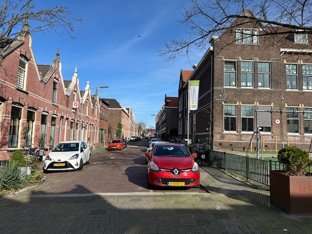 Bekijk foto 2 van Marthinus Steynstraat 63