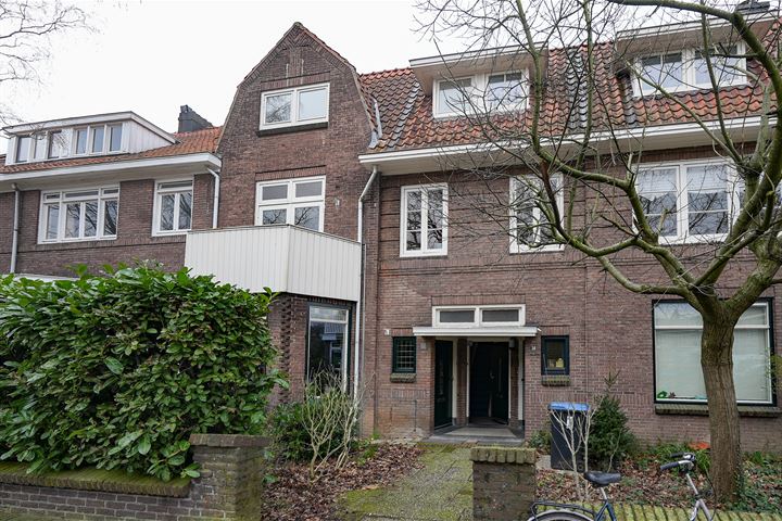 View photo 2 of Heyendaalseweg 36