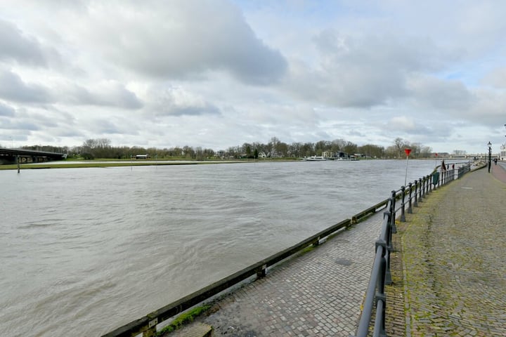 Bekijk foto 39 van Polstraat 40