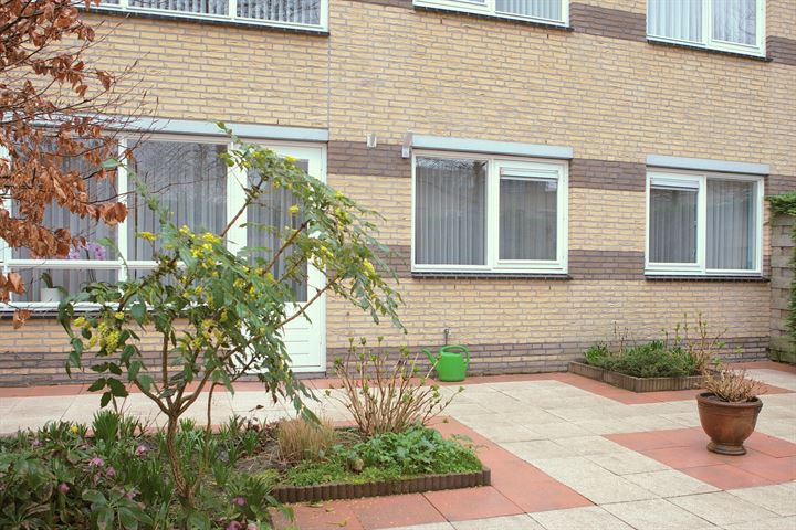 View photo 9 of Duijvesteijnstraat 1