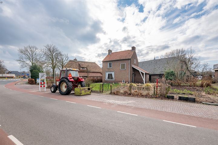 Bekijk foto 38 van Valkseweg 90