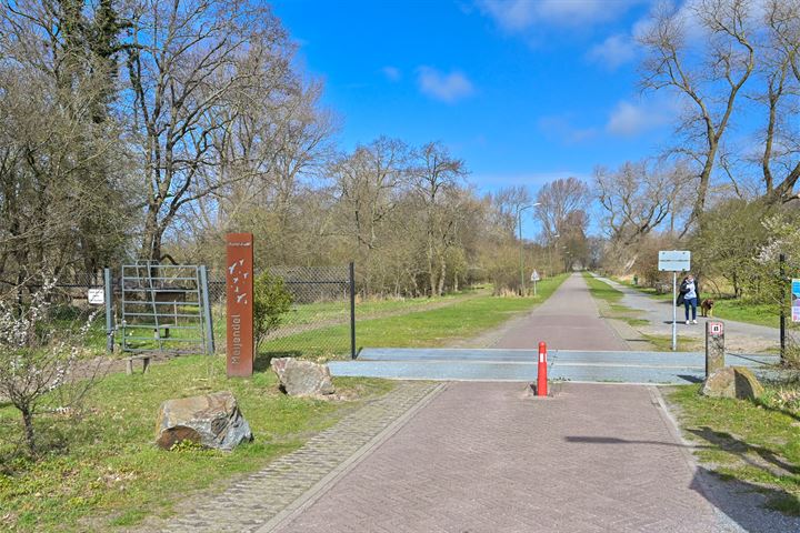 Bekijk foto 54 van Verseveldtweg 7