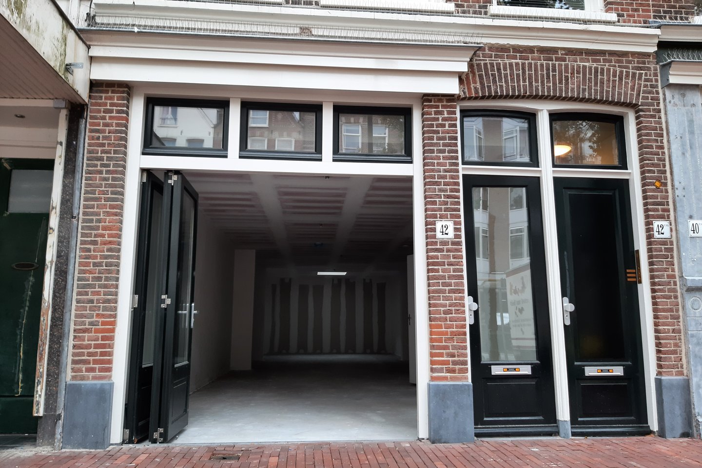 Bekijk foto 2 van Dapperstraat 42-H