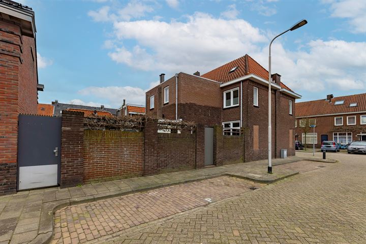 Bekijk foto 42 van Willem Barendszstraat 9