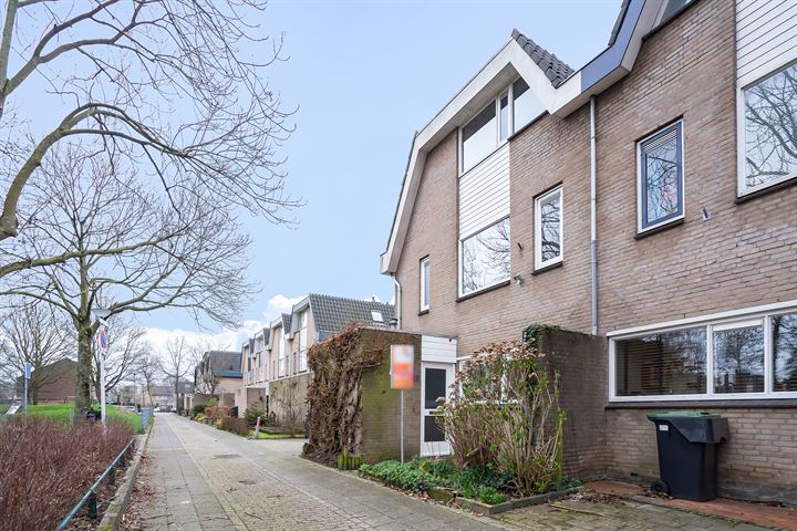 Bekijk foto 41 van Johan Frisostraat 16