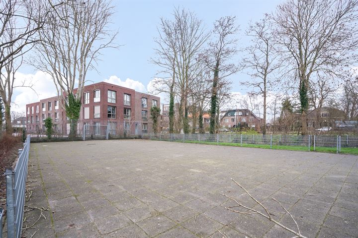 Bekijk foto 44 van Johan Frisostraat 16