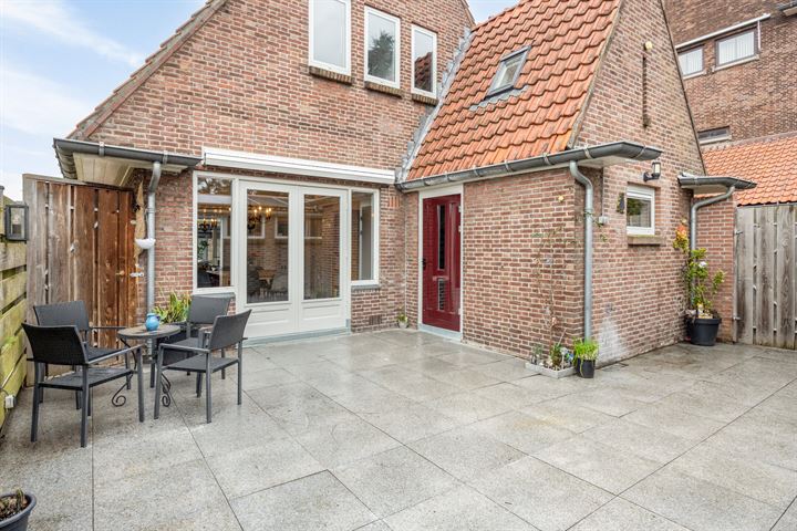 Bekijk foto 32 van Reggestraat 2