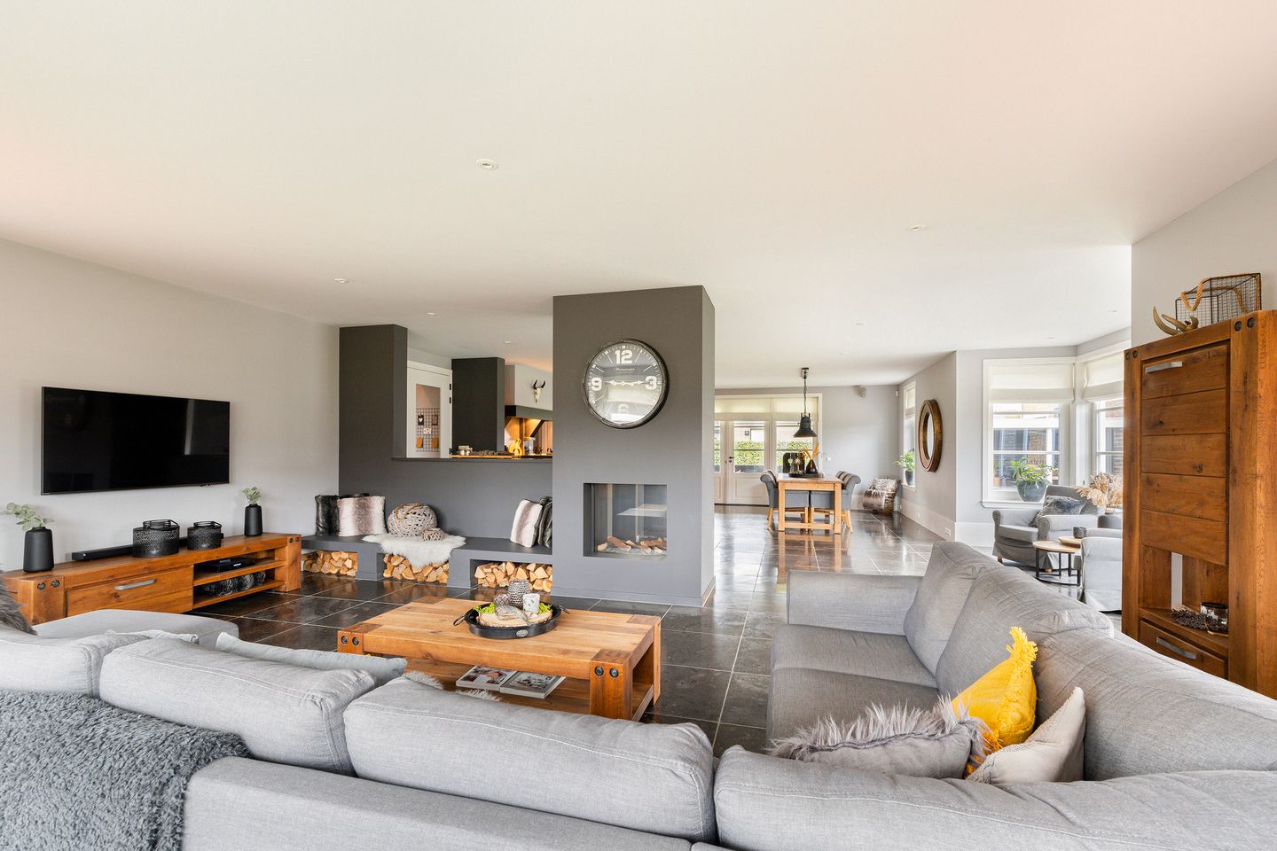 Photo 4 of De Meutelaer 1