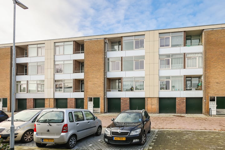 Bekijk foto 1 van Pieter Janssoonstraat 31