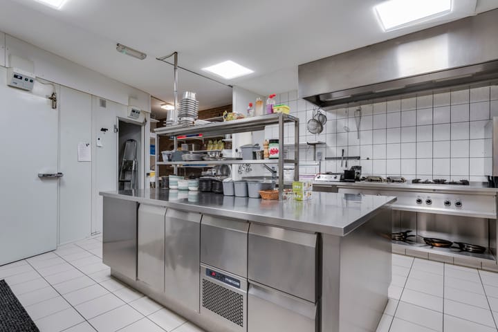 Foto 5 van Kerkplein 8