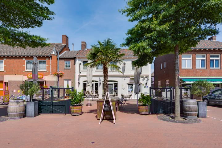 Foto 7 van Kerkplein 8