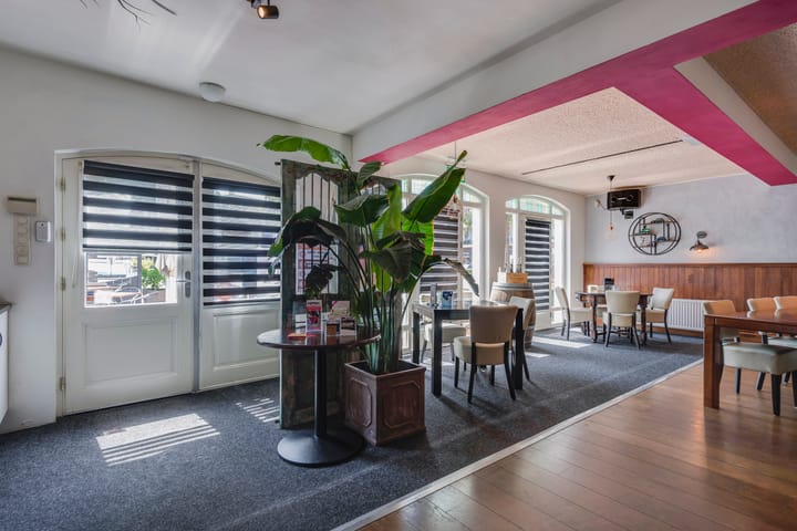 Foto 11 van Kerkplein 8