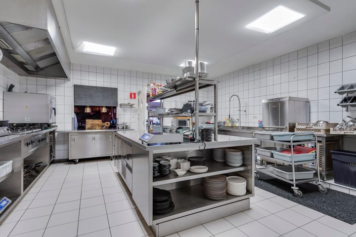 Foto 23 van Kerkplein 8