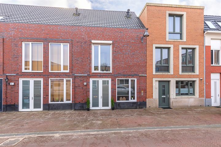 Bekijk foto 1 van Prins Hendrikstraat 62