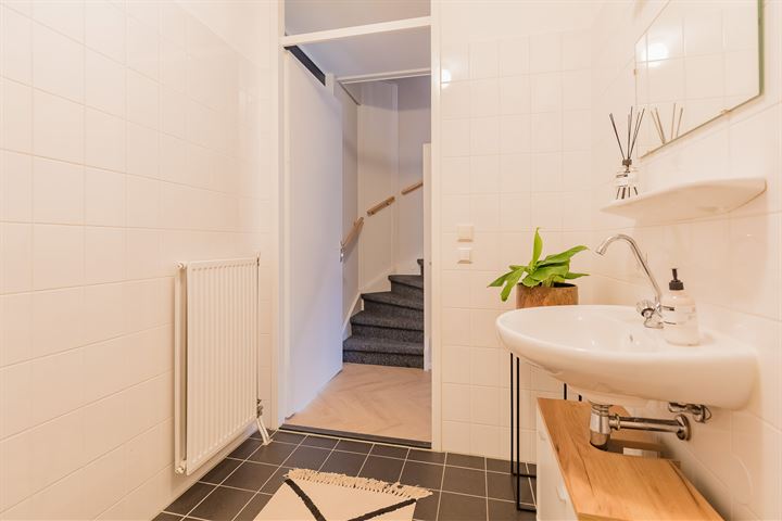 Bekijk foto 44 van Prins Hendrikstraat 62