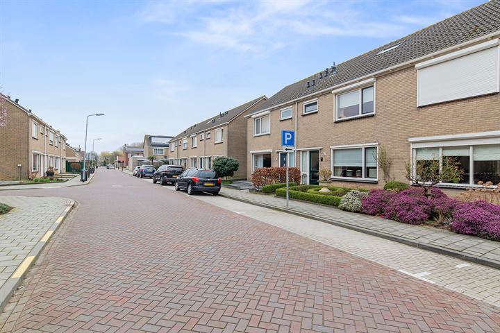 Bekijk foto 3 van Schorerstraat 36