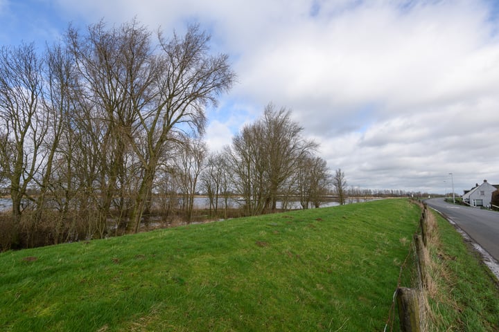 Bekijk foto 30 van Bergstoep 85