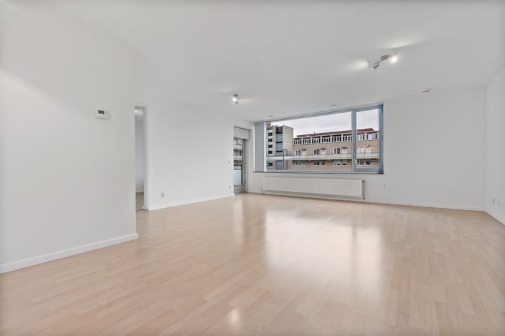 Bekijk foto 2 van Van Geenstraat 52