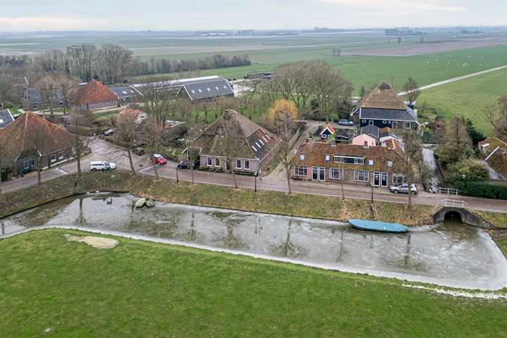 Bekijk foto 2 van Dorpsweg 30