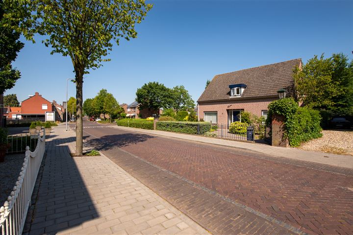 View photo 48 of Burgemeester Voetenstr 33