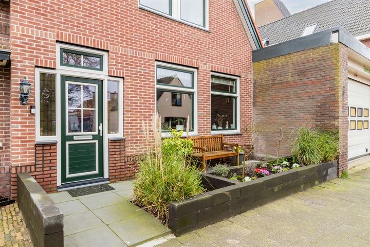 Bekijk foto 5 van Prins Hendrikstraat 12