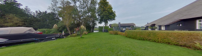 Achtertuin