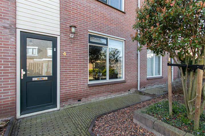 Bekijk foto 44 van Dokter van Wieringenstraat 4