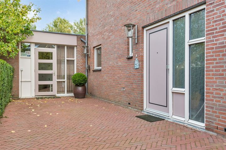 View photo 8 of Venraystraat 23