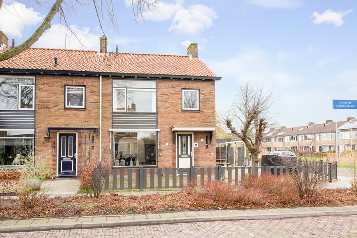 Bekijk foto 1 van Louise de Colignystraat 11